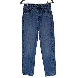 {American Eagle} "Mom Straight Jean" Cheeky Tapered Straight Leg Denim Jeans